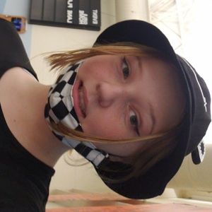 Meet your Posher, Angelina